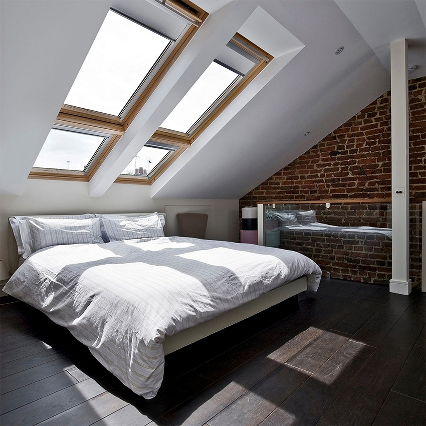 For the floor in the loft bedroom, parquet boards, tiles or concrete are suitable For the floor in the loft bedroom, parquet boards, tiles or concrete are suitable