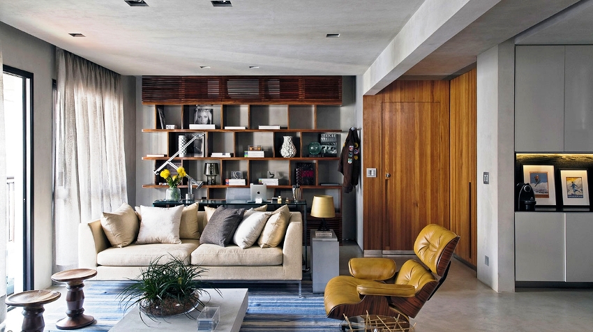 Конструкциите от пода до тавана с плитки рафтове се считат за необичайни и оригинални. Конструкциите от пода до тавана с плитки рафтове се считат за необичайни и оригинални.