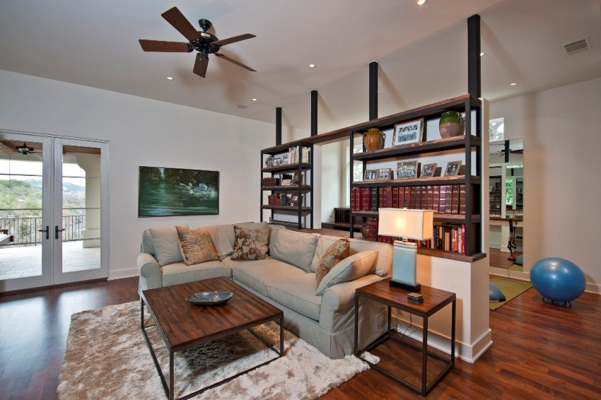 ชั้นวางแบ่งห้องออกเป็นหลายโซนได้อย่างมีประสิทธิภาพ ชั้นวางแบ่งห้องออกเป็นหลายโซนได้อย่างมีประสิทธิภาพ