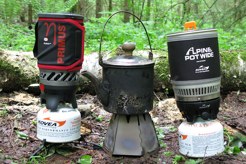 Kanistergasbrenner sind ziemlich leicht und kompakt Kanistergasbrenner sind ziemlich leicht und kompakt