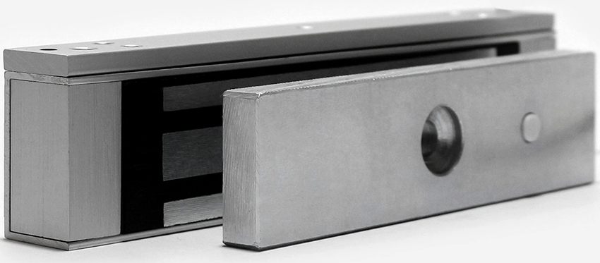 Processen med at installere en magnetlås er ret kompliceret, så hvis du ikke har færdigheder, er det bedre at henvende sig til fagfolk Processen med at installere en magnetlås er ret kompliceret, så hvis du ikke har færdigheder, er det bedre at henvende sig til fagfolk