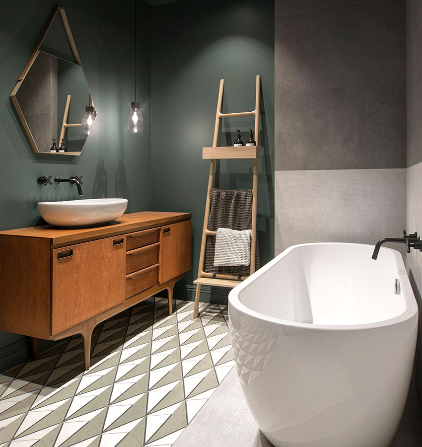 Kombinacija sive i zelene boje popularna je za kupaonicu u skandinavskom stilu Kombinacija sive i zelene boje popularna je za kupaonicu u skandinavskom stilu