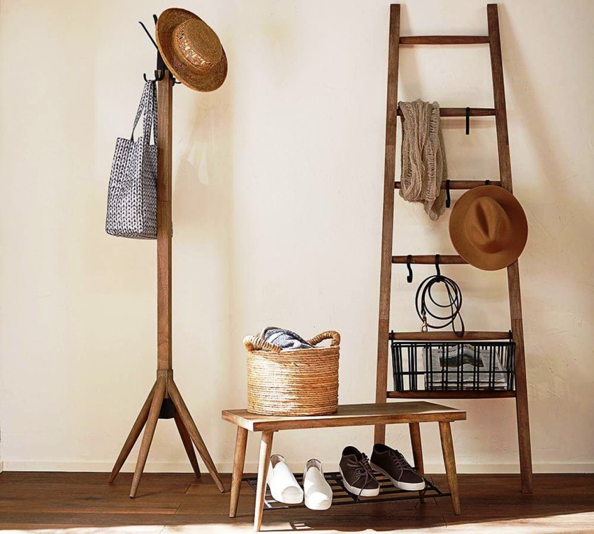 A fa padlófogas fő előnye a megfizethető ár. A fa padlófogas fő előnye a megfizethető ár.