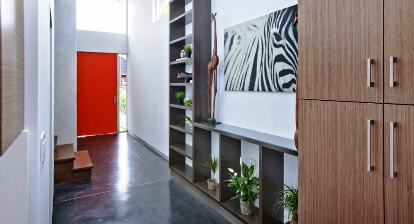 Ito ay pinaka-maginhawa upang ilagay ang mga kasangkapan sa bahay sa mga sulok o sa kahabaan ng dingding upang hindi ito makagambala sa libreng paggalaw mula sa isang silid patungo sa silid Ito ay pinaka-maginhawa upang ilagay ang mga kasangkapan sa bahay sa mga sulok o sa kahabaan ng dingding upang hindi ito makagambala sa libreng paggalaw mula sa isang silid patungo sa silid