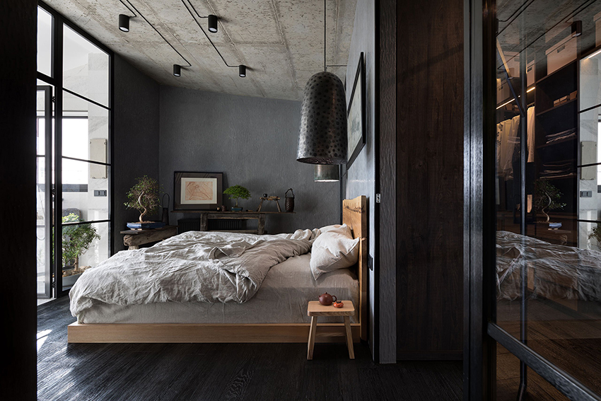 במיטות אסיאתיות סטנדרטיות, המיטה ממוקמת נמוך מאוד מהרצפה, לרוב חסרות רגליים במיטות אסיאתיות סטנדרטיות המיטה ממוקמת נמוך מאוד מהרצפה, לרוב חסרות רגליים