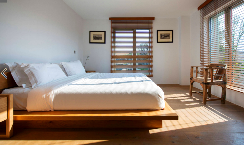 Các tùy chọn cho giường có hình dạng và kích thước không theo tiêu chuẩn sẽ khéo léo nhấn mạnh sự khác thường của nội thất Các tùy chọn cho giường có hình dạng và kích thước không theo tiêu chuẩn sẽ khéo léo nhấn mạnh sự khác thường của nội thất