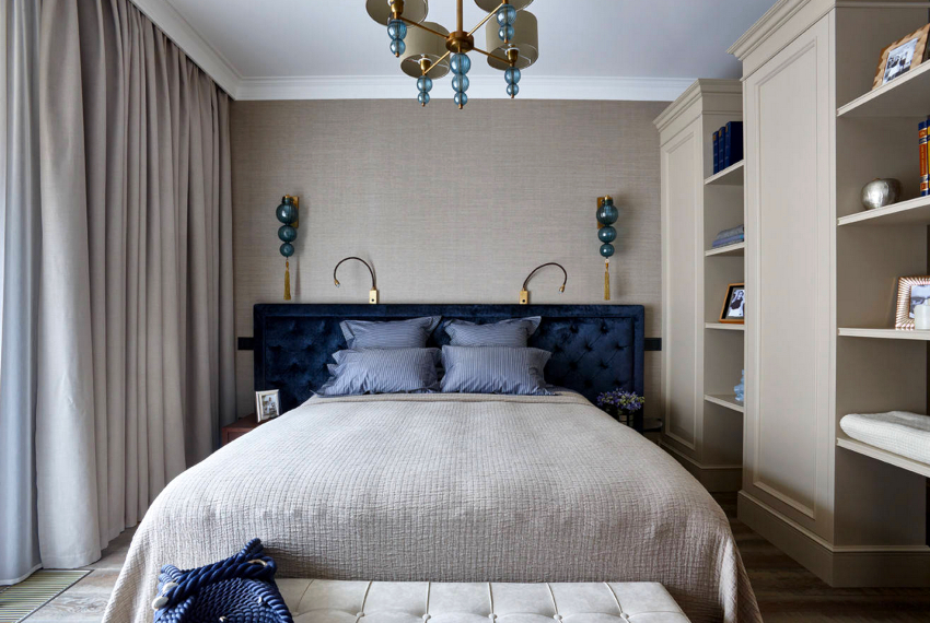 Kích thước cổ điển của giường đôi ở Anh là 80 × 60 inch. Kích thước cổ điển của giường đôi ở Anh là 80 × 60 inch.