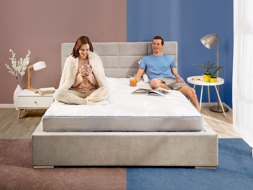 W modelach materacy bez sprężyn stosuje się zarówno sztuczne, jak i naturalne wypełniacze. W modelach materacy bez sprężyn stosuje się zarówno sztuczne, jak i naturalne wypełniacze.