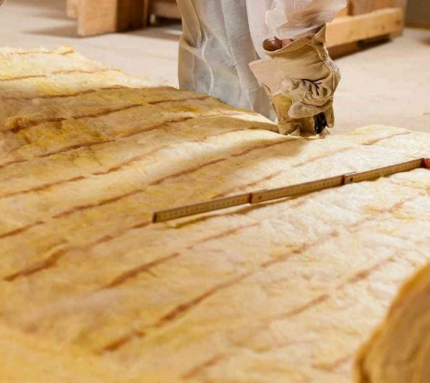 Minvata се полага изключително лесно, държи добре формата си и се реже добре Minvata се полага изключително лесно, държи добре формата си и се реже добре