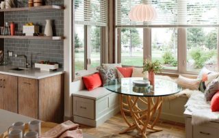 Кухня на балкона: как правилно да увеличите площта на стаята