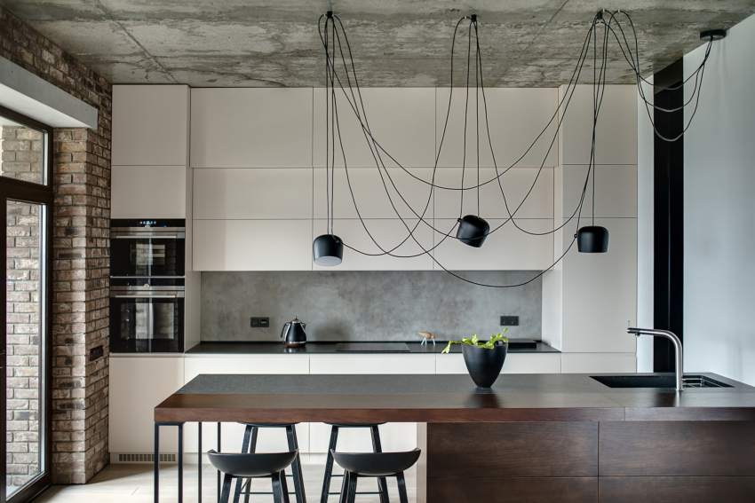 Korkean teknologian keittiöissä sävylasivalaisimet ovat erittäin suosittuja. Korkean teknologian keittiöissä sävylasivalaisimet ovat erittäin suosittuja.