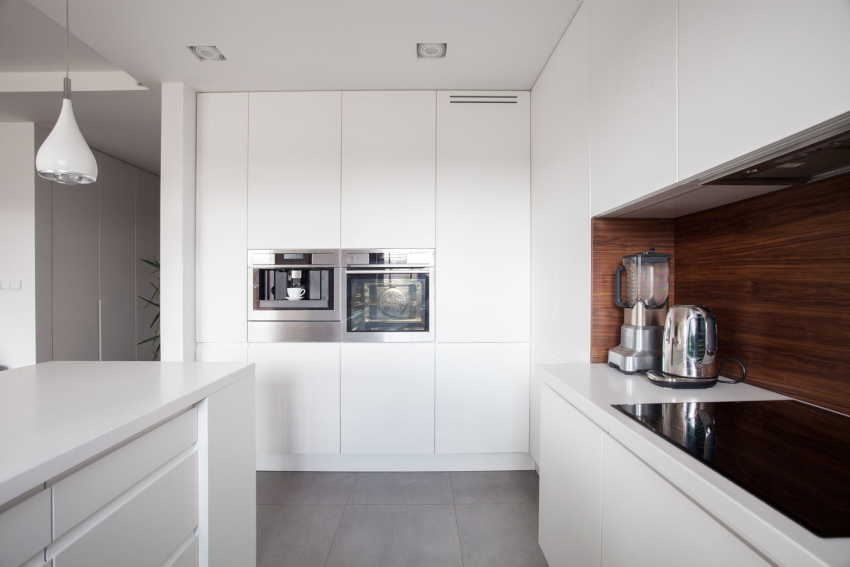 Seinien tulee olla neutraaleja, pintojen on oltava kiinteitä, sileitä ja tasaisia Seinien tulee olla neutraaleja, pintojen on oltava kiinteitä, sileitä ja tasaisia