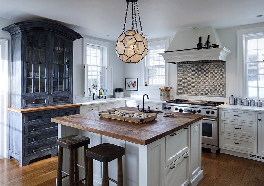 เพดานห้องครัวสไตล์คันทรีสามารถทาสีขาวหรือปิดด้วยปูนปลาสเตอร์ เพดานห้องครัวสไตล์คันทรีสามารถทาสีขาวหรือปิดด้วยปูนปลาสเตอร์