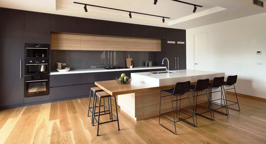 עיצוב מטבחים מינימליסטי הוא פשוט, פרקטי ופונקציונלי מטבח מינימליסטי: חלל פנים הדורש סדר ולקוניזם