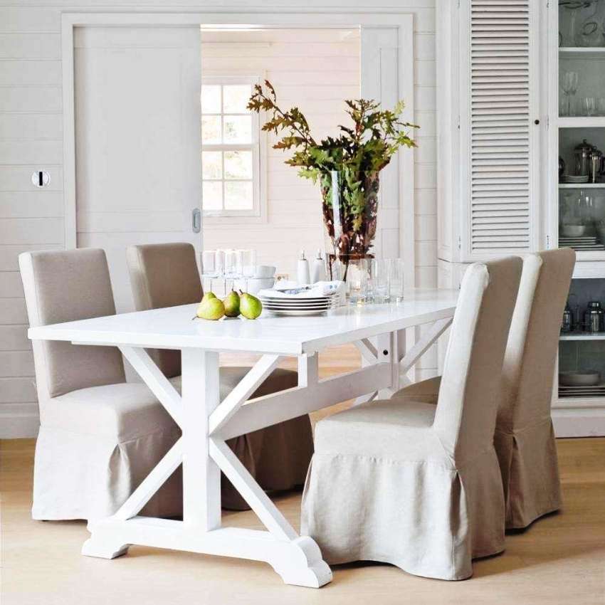 Massive tremøbler - ideelle for et kjøkken i Provence-stil Massive tremøbler - ideelle for et kjøkken i Provence-stil