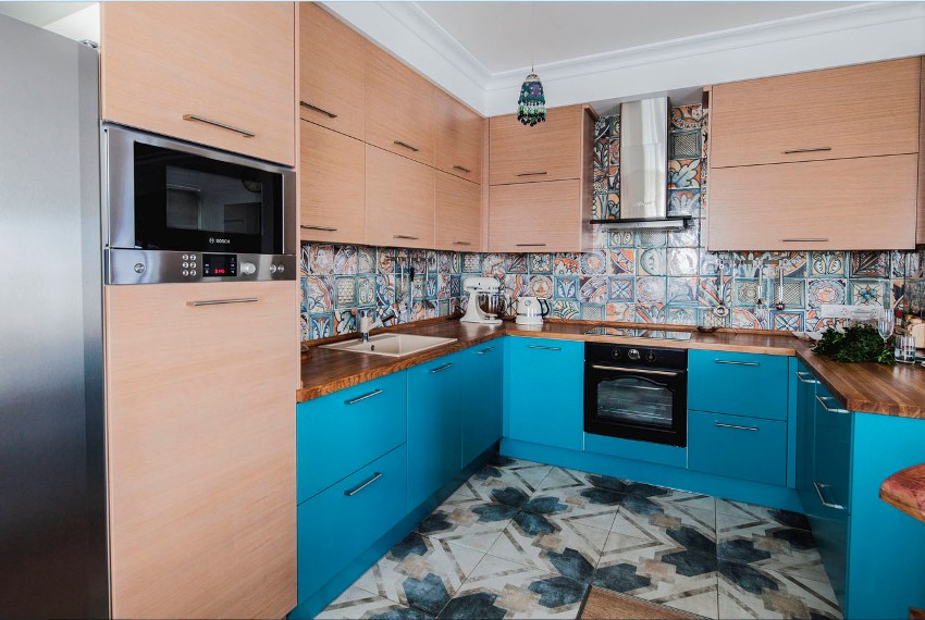 Seturi de bucătărie pe colț pentru o cameră mică - acesta este un număr suficient de dulapuri pentru a se potrivi cu tot ce aveți nevoie în ele Seturi de bucătărie pe colț pentru o cameră mică - acesta este un număr suficient de dulapuri pentru a se potrivi cu tot ce aveți nevoie în ele