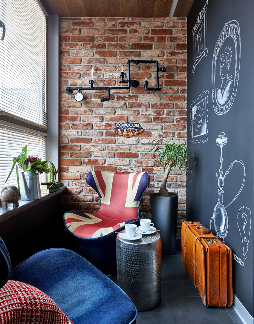 Най-често сайдингът се използва за външна облицовка, но може да се използва и като вътрешна облицовка Най-често сайдингът се използва за външна облицовка, но може да се използва и като вътрешна облицовка