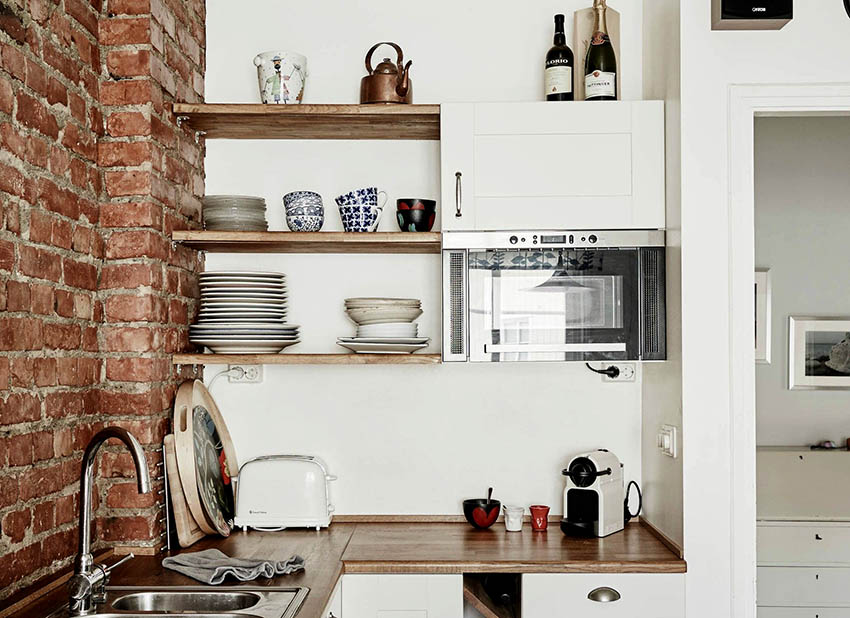 Дървените рафтове в кухнята изглеждат прости, но елегантни Дървените рафтове в кухнята изглеждат прости, но елегантни