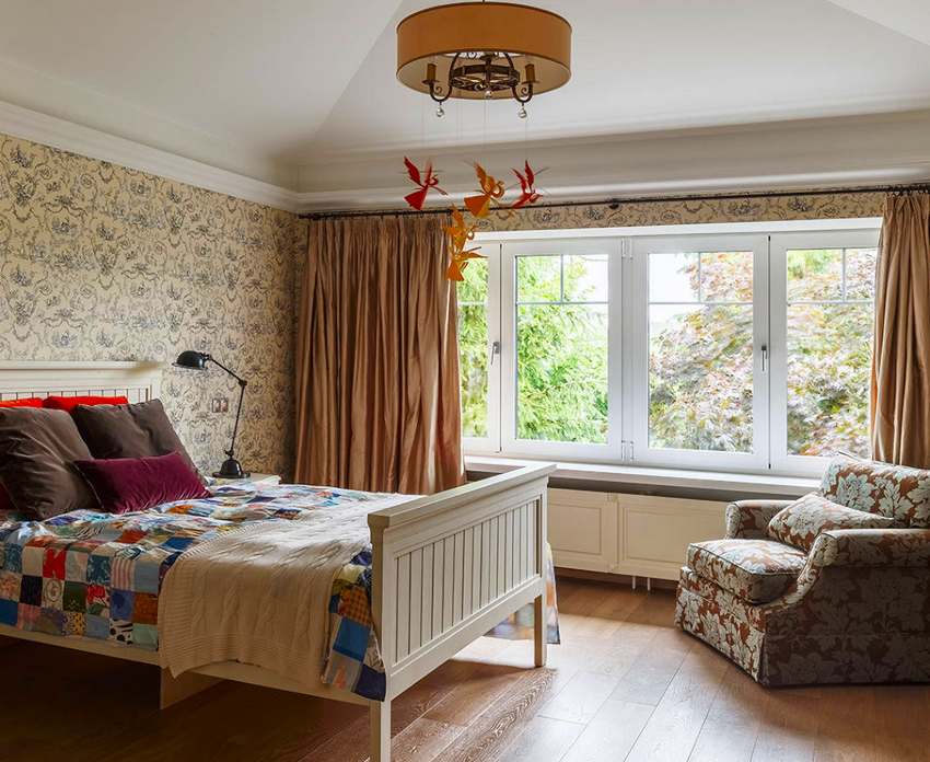 Personer som snurrer i søvnen, anbefales å foretrekke bredere senger Personer som snurrer i søvnen, anbefales å foretrekke bredere senger