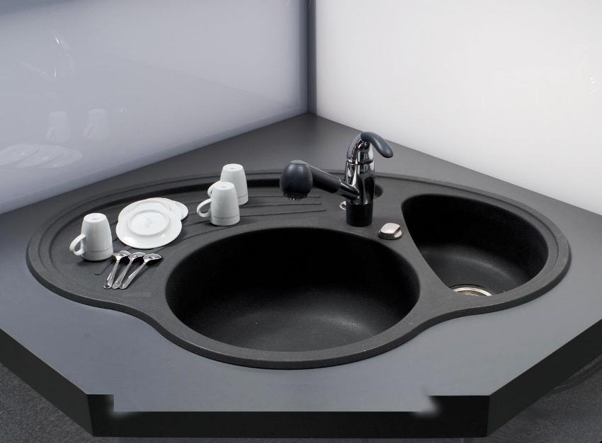 Компактността е една от силните страни на ъгловите мивки Компактността е една от силните страни на ъгловите мивки