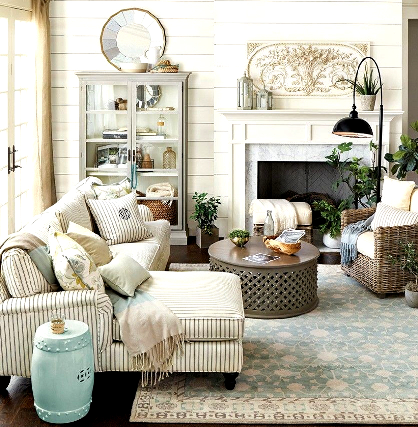 Pe pereți în stil Provence, clapele și scândurile de lemn vor arăta organic Pe pereți în stil Provence, clapele și scândurile de lemn vor arăta organic