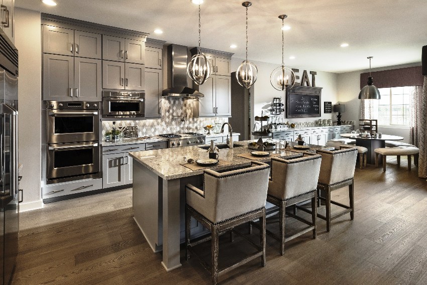 За да планирате органично интериора на вашата кухня, най-добре е да използвате правилото за работния триъгълник За да планирате органично интериора на вашата кухня, най-добре е да използвате правилото за работния триъгълник