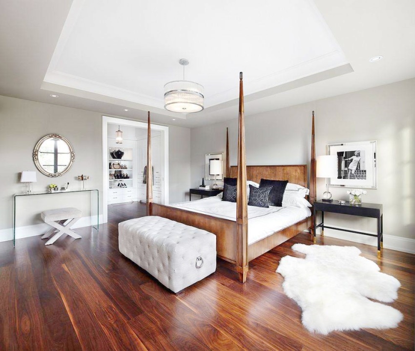 ผลิตภัณฑ์จากไม้เนื้อแข็งดูมีราคาแพงหรูหราและยอดเยี่ยม ผลิตภัณฑ์ไม้เนื้อแข็งดูมีราคาแพงมากหรูหราและเป็นชนชั้นสูง