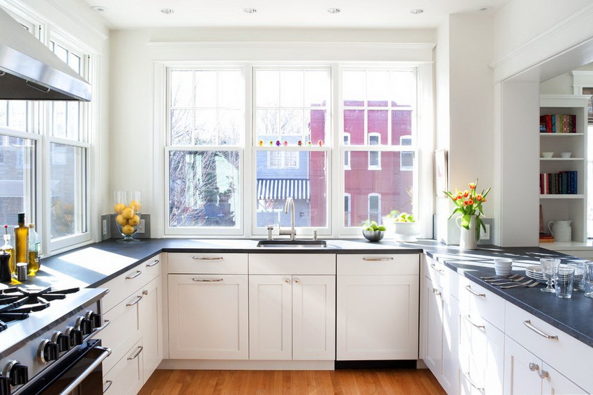 Le matériau de la cuisine n'a pas d'importance, l'essentiel est que le mobilier soit fiable et de haute qualité Le matériau de la cuisine n'a pas d'importance, l'essentiel est que le mobilier soit fiable et de haute qualité