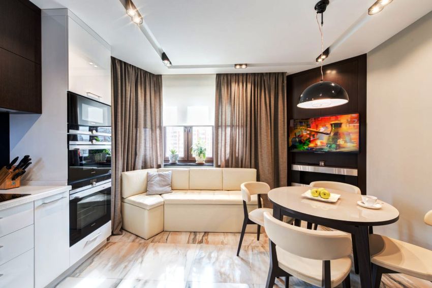 For et lite kjøkken er det bedre å kjøpe hjørner av en type For et lite kjøkken er det bedre å kjøpe hjørner av en type