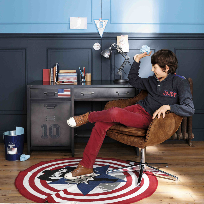 Stoffbelegg betraktes som et pustende materiale som er behagelig å sitte på i enhver romtemperatur. Stoffbelegg betraktes som et pustende materiale som er behagelig å sitte på i enhver romtemperatur.