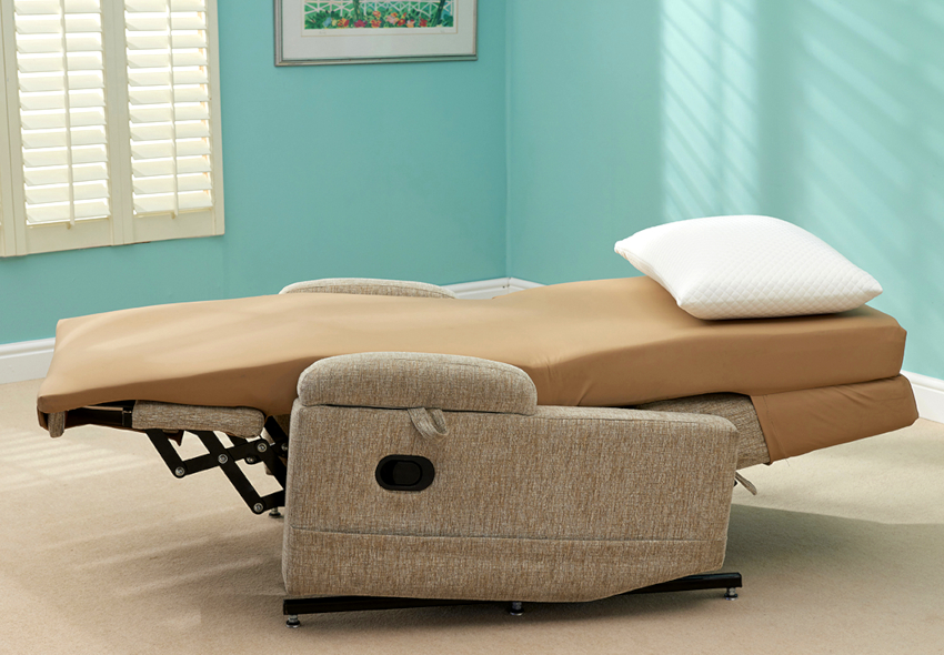 En stolseng utstyrt med en ortopedisk madrass er i stand til å følge ryggraden perfekt og sørge for en behagelig søvn En stolseng utstyrt med en ortopedisk madrass er i stand til å følge ryggraden perfekt og sørge for en behagelig søvn