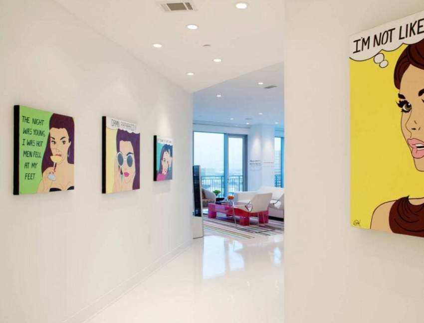 Η βαφή των τοίχων στο διάδρομο δεν είναι μόνο ο πιο οικονομικός και απλός τρόπος για να τα τελειώσετε, αλλά και ένας από τους πιο πρακτικούς Η βαφή των τοίχων στο διάδρομο δεν είναι μόνο ο πιο οικονομικός και απλός τρόπος για να τα τελειώσετε, αλλά και ένας από τους πιο πρακτικούς