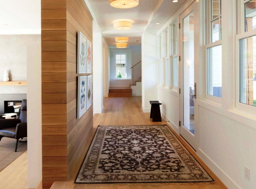 Τα πάνελ MDF είναι πιο ακριβά από τα πλαστικά, αλλά ταυτόχρονα είναι πιο ανθεκτικά, φιλικά προς το περιβάλλον και φαίνονται πιο συμπαγή Τα πάνελ MDF είναι πιο ακριβά από τα πλαστικά, αλλά ταυτόχρονα είναι πιο ανθεκτικά, φιλικά προς το περιβάλλον και φαίνονται πιο συμπαγή