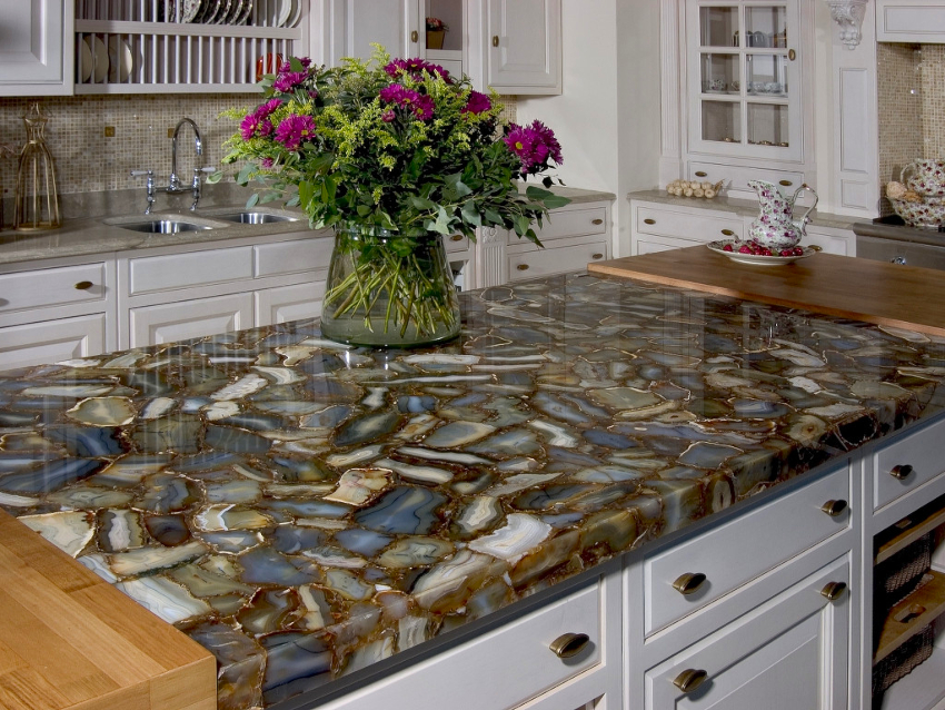 De vigtigste egenskaber ved bordpladernes dimensioner: længde, bredde (dybde), tykkelse De vigtigste egenskaber ved bordpladernes dimensioner: længde, bredde (dybde), tykkelse