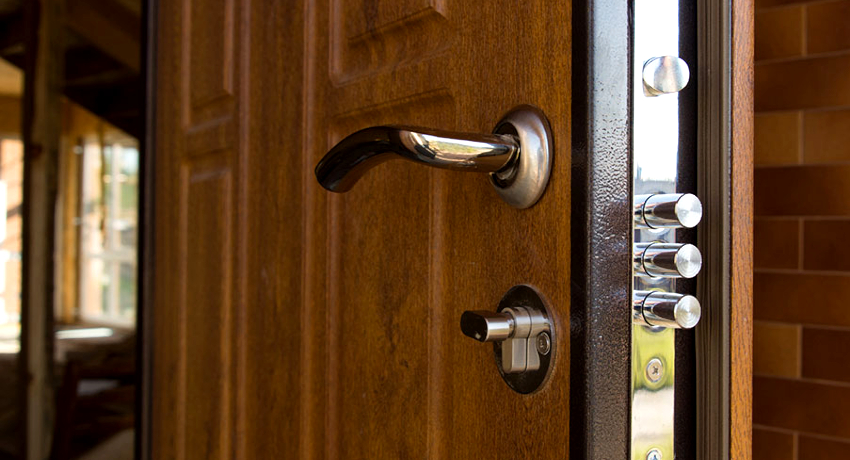 Les serrures pour portes d'entrée peuvent être des types suivants: cylindre, loquets, loquet, loquets Les serrures pour portes d'entrée peuvent être des types suivants: cylindre, loquets, loquet, loquets