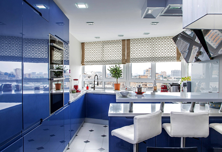 Pentru a face bucătăria să pară armonioasă, nu folosiți prea multe culori. Pentru a face bucătăria să pară armonioasă, nu folosiți prea multe culori.