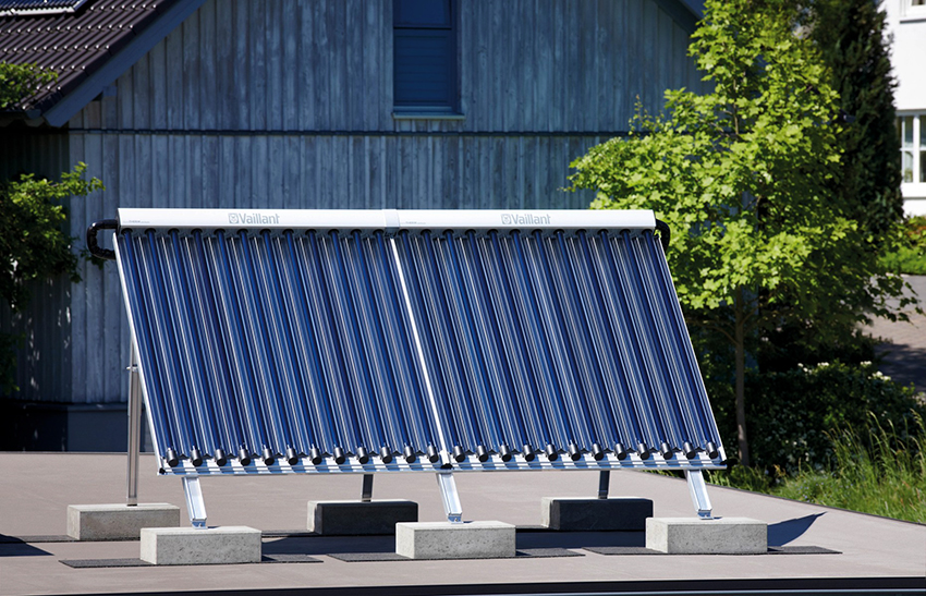 Οι συλλέκτες κενού παρέχουν ένα ευρύτερο φάσμα θέρμανσης από τους επίπεδες συλλέκτες Οι συλλέκτες κενού παρέχουν ένα ευρύτερο φάσμα θέρμανσης από τους επίπεδες συλλέκτες