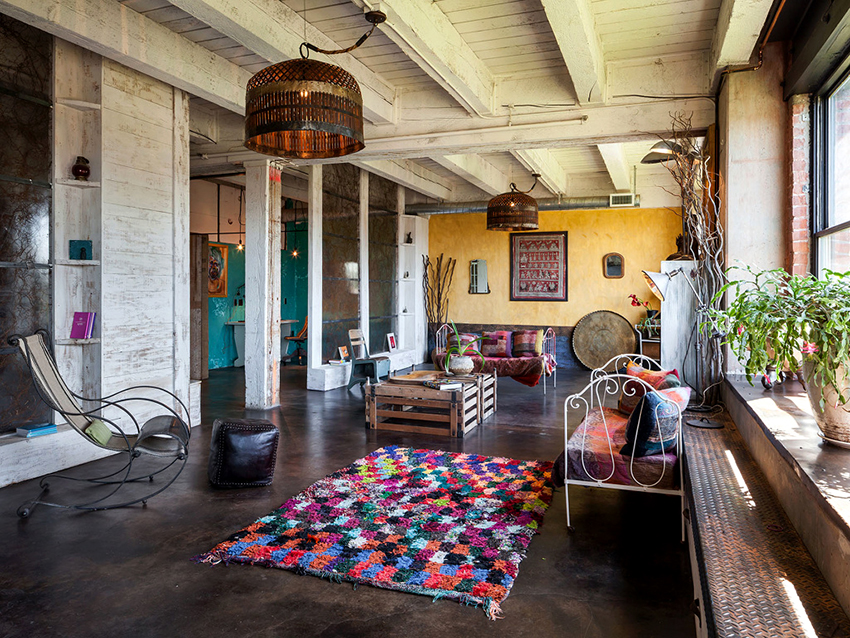 Стилът бохо възниква през 15 век, неговите основатели са чешки цигани Стилът бохо възниква през 15 век, неговите основатели са чешки цигани