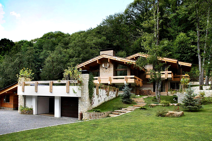 Per a la decoració i construcció de cases alpines modernes, sovint s’utilitzen bigues enganxades. Per a la decoració i construcció de cases alpines modernes, sovint s’utilitzen bigues enganxades.