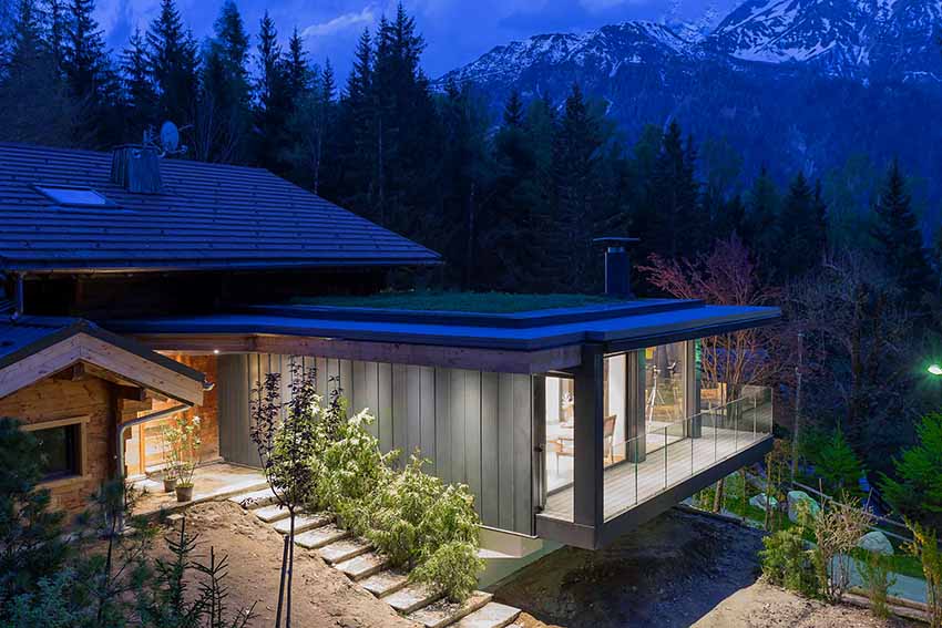 Les cases modernes combinen tradicions medievals amb tecnologies avançades Les cases modernes combinen tradicions medievals amb tecnologies avançades