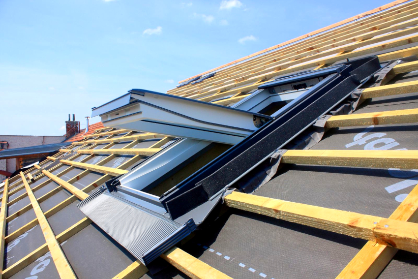 A fémlapok esztergálásának lépését a profilhullám mérete alapján választják meg A fémlapok esztergálásának lépését a profilhullám mérete alapján választják meg