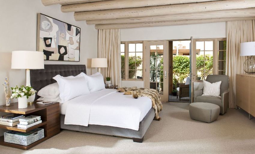 Das Aussehen des Nachttisches hängt direkt vom Stil des Raumes ab Das Aussehen des Nachttisches hängt direkt vom Stil des Raumes ab