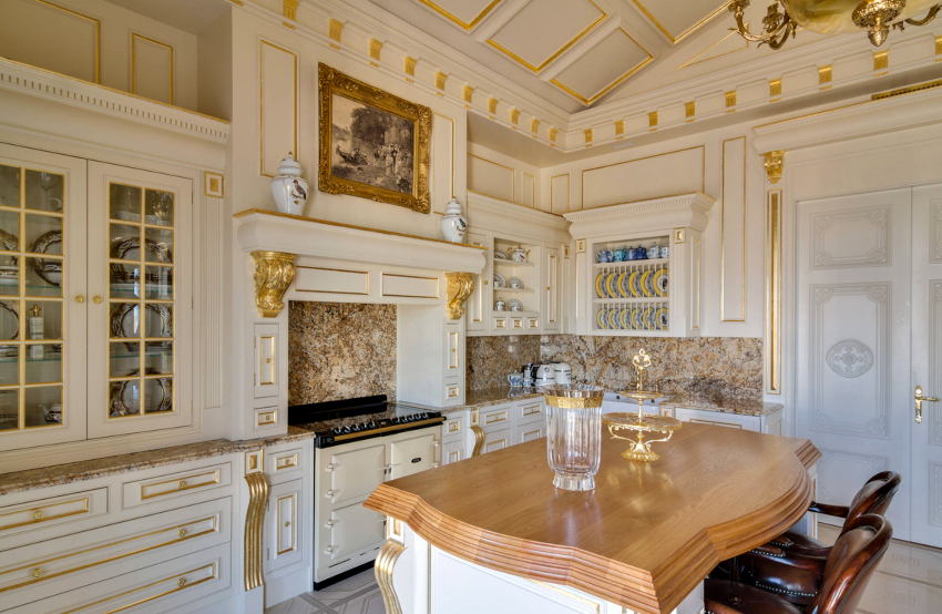 Når du velger et design, bør du ikke bare overholde personlige ønsker, men også ta hensyn til størrelsen på rommet Når du velger et design, bør du ikke bare overholde personlige ønsker, men også ta hensyn til størrelsen på rommet