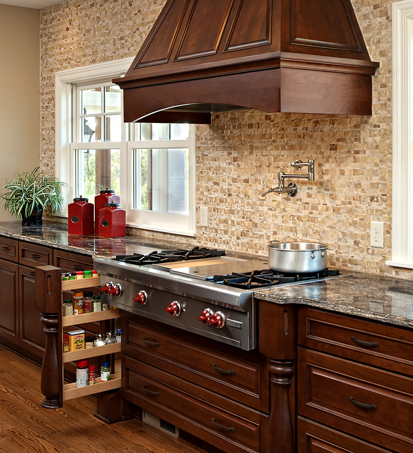 Høje omkostninger er den største ulempe ved køkkenudtrækningssystemer Høje omkostninger er den største ulempe ved køkkenudtrækningssystemer