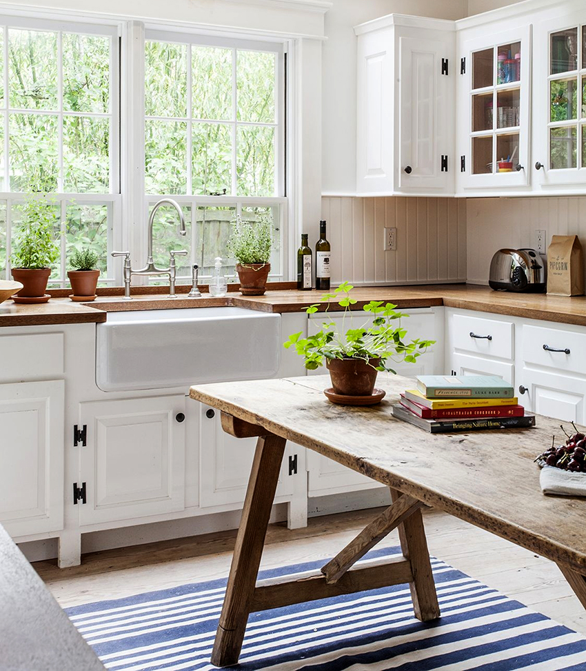 ท็อปโต๊ะสามารถทำจากแผ่นไม้อัดเช่นเดียวกับไม้เนื้อแข็งติดกาวหรือไม้ธรรมชาติ ท็อปโต๊ะสามารถทำจากแผ่นไม้อัดเช่นเดียวกับไม้เนื้อแข็งติดกาวหรือไม้ธรรมชาติ