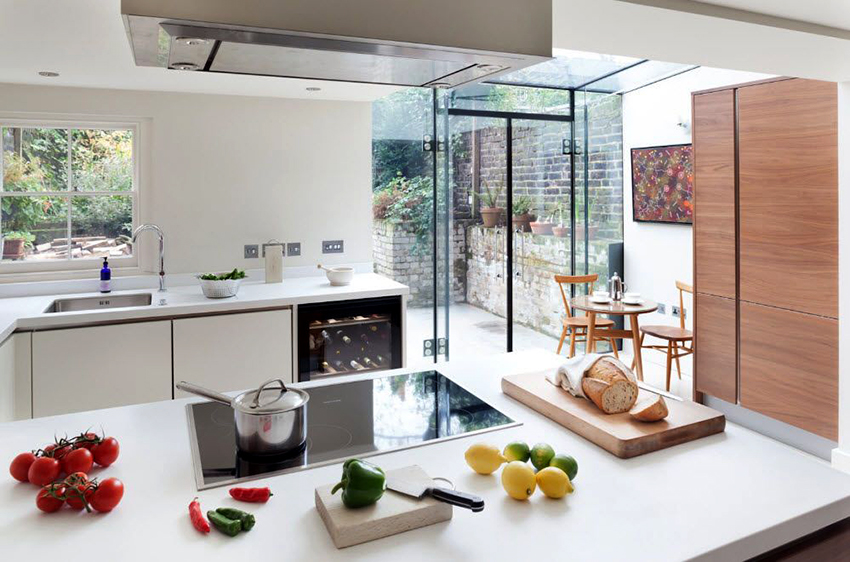 ง่ายต่อการรวมรายละเอียดภายในและการตกแต่งด้วยเฉดสีอื่น ๆ ด้วยสีขาว ง่ายต่อการรวมรายละเอียดภายในและการตกแต่งด้วยเฉดสีอื่น ๆ ด้วยสีขาว