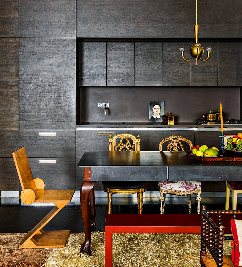 Bucătăriile negre sunt greu de îngrijit, deoarece orice poluare este imediat evidentă Bucătăriile negre sunt greu de îngrijit, deoarece orice contaminare este imediat evidentă