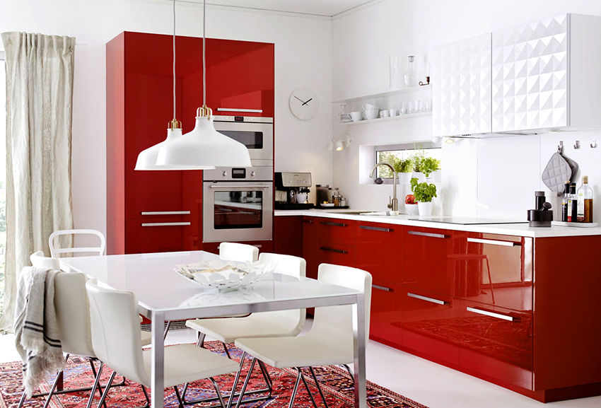 Bucătăriile roșii și albe îmbunătățesc starea de spirit, vitalitatea și pofta de mâncare Bucătăriile roșii și albe îmbunătățesc starea de spirit, vitalitatea și pofta de mâncare