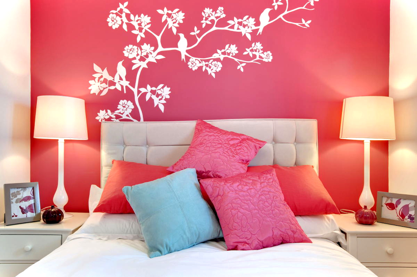 Folk som foretrekker diskrete design, bør ta hensyn til kombinasjonen av beige og rødt Folk som foretrekker diskrete design, bør ta hensyn til kombinasjonen av beige og rødt