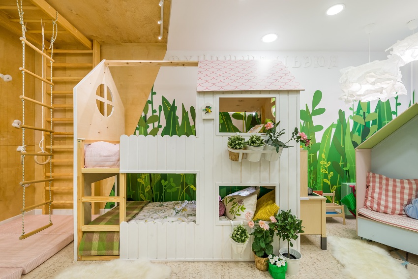 Kindersportanlagen bestehen aus Metall oder Holz Kindersportanlagen bestehen aus Metall oder Holz